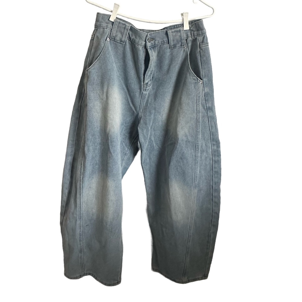 Women’s barrel jeans